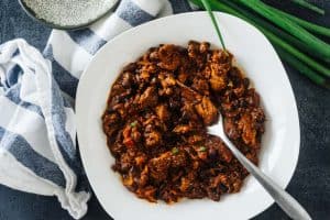 Award Winning Crockpot Chili-- Simple, Easy, and Full of Flavor!