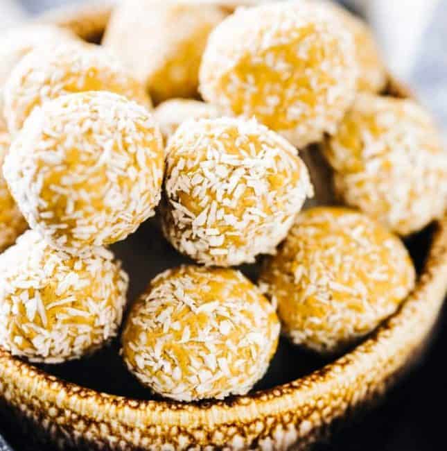 Peanut Butter Protein Balls-- A no-bake healthy snack!