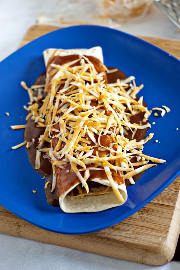 Chile Colorado Burritos | heatherlikesfood.com