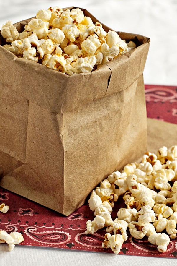 Stove Top Kettle Corn | heatherlikesfood.com