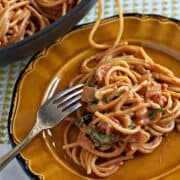 Creamy Spinach and Tomato Spaghetti | heatherlikesfood.com