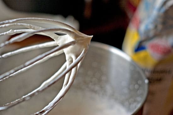 Cobertura de Crema Batida y Queso Crema para Pastel de boda Hawaiano