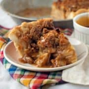 Caramel Apple Pie-- everything you love about caramel apples wrapped up in a flakey pie crust and topped with the most delicious crumb topping. One of my favorite pies of ALL time!