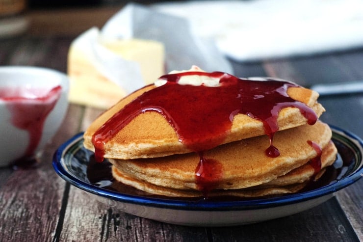 Super Fluffy Whole Wheat Pancakes