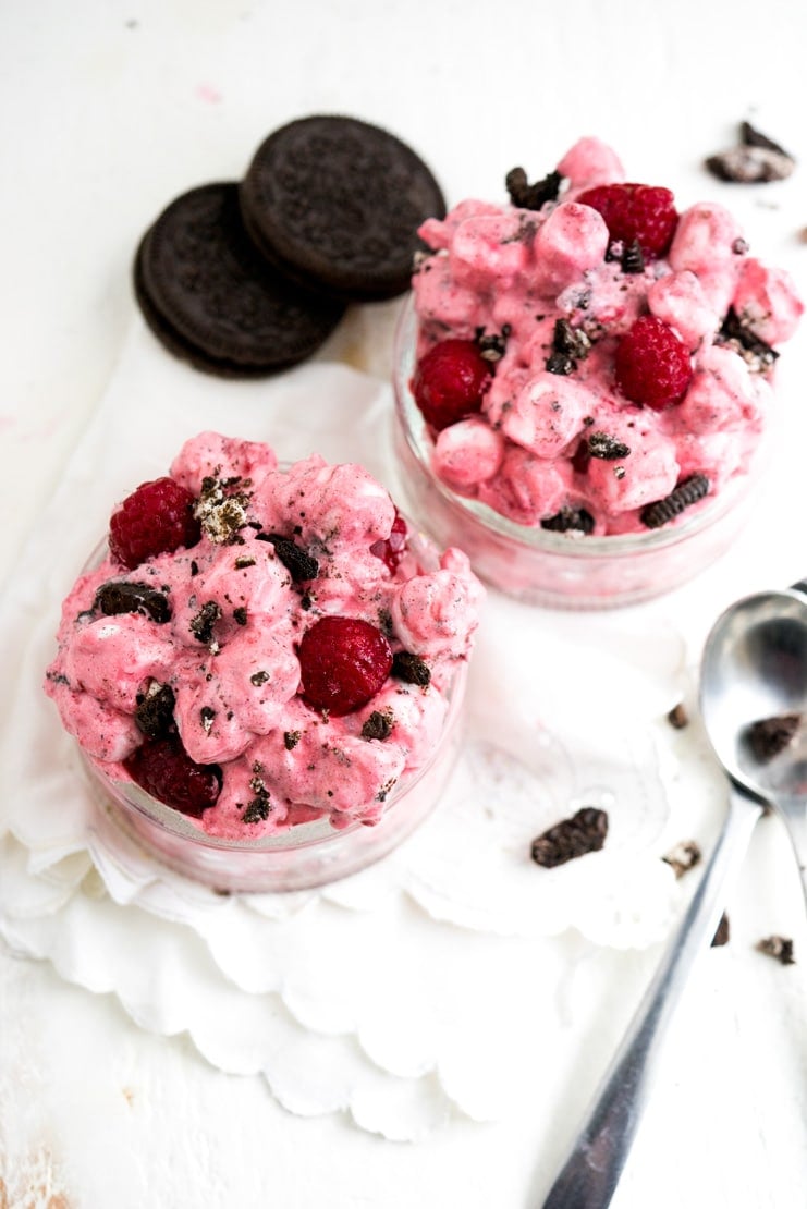 Raspberry Oreo Fluff! Is it a salad? Is it a dessert? Let's just keep our bases covered and call this both. Because in a perfect world salads and desserts should be synonymous don't you think? 