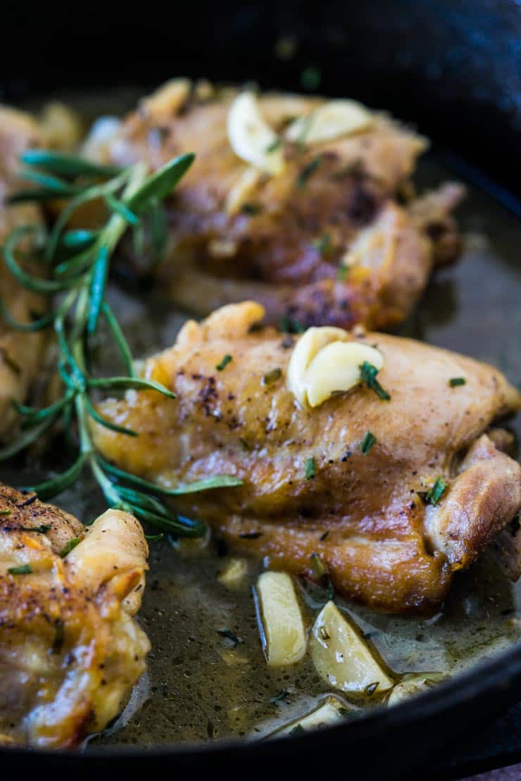  This garlic herb chicken is made in ONE PAN and is a super simple dinner that is flavorful and moist! What a great way to use up your leftover herbs from Thanksgiving!