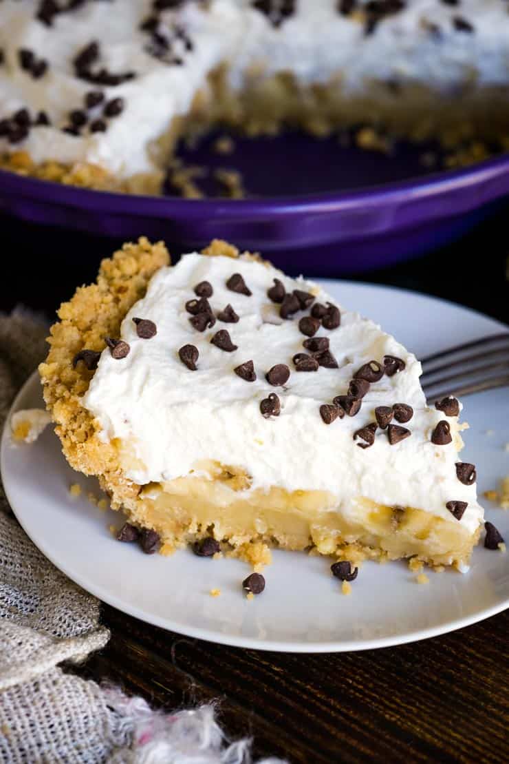 Banoffee Pie Topped with mini chocolate chips